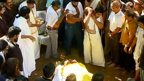 actor sreenivasan funeral