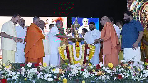 pinarayi vijayan about sivagiri