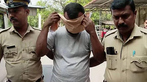 teacher in molesting student in malampuzha