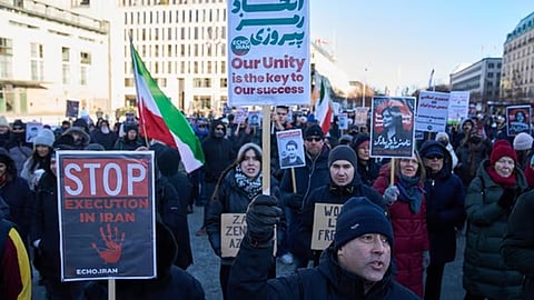 iran protest: death toll rises to 2000 reports