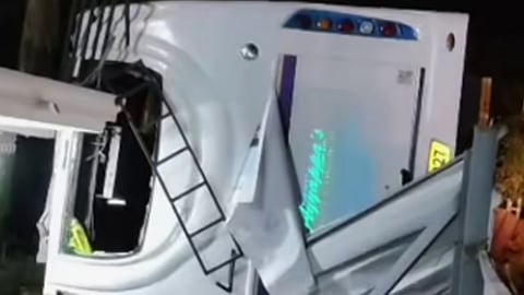 kallambalam tourist bus accident, 17 students injured