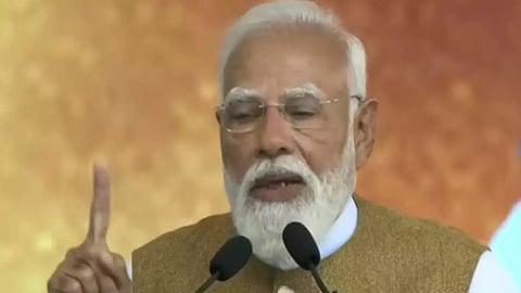 pm against cpm and congress