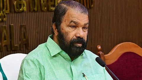 v sivankutty about central govt