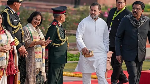 rahul gandhi republic day attire controversy