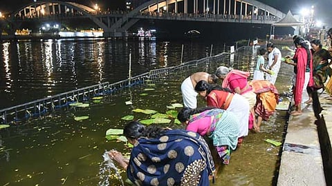 Tens of thousands performed the ritual at Manappuram in Aluva