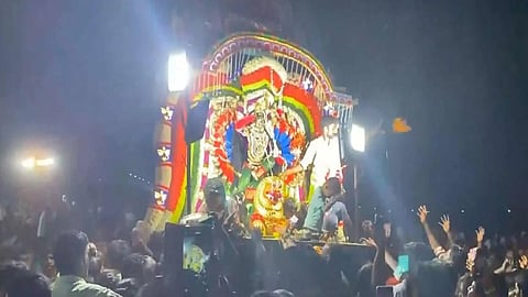 Chariot overturns during festival in Vellore; seven people seriously injured