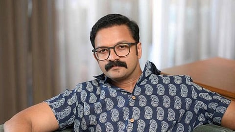 ed seized actor jayasurya properties in save box app fraud case