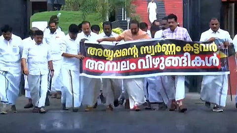 Sabarimala gold loot; Opposition boycotts assembly