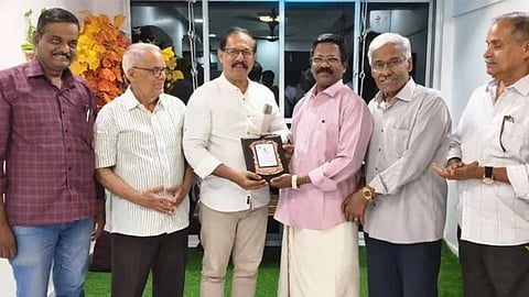 Preman Illat honored by Dombivli Samajam