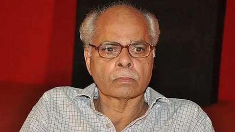 K N Panikkar passes away