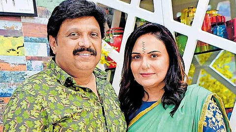 K.B. Ganesh kumar apologized to wife, issue solved