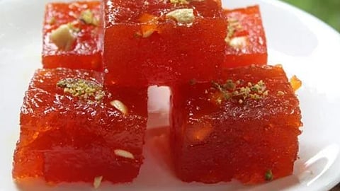election commission to distribute halwa to first time voters