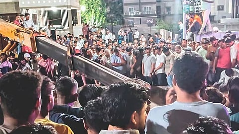 Car falls into well; 9 people die tragically