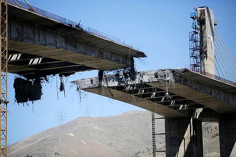 Railway bridge collapses in central Iranian city