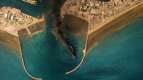 ബാബ് എൽ-മണ്ടേബ് കടലിടുക്ക് അടച്ചുപൂട്ടും: ഭീഷണിയുമായി ഇറാൻ Iran threatens to close Bab el-Mandeb Strait