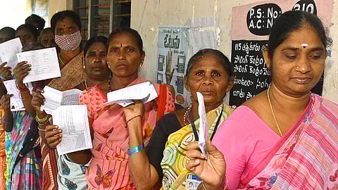 Heavy polling in Puducherry too; Tight security at booths
