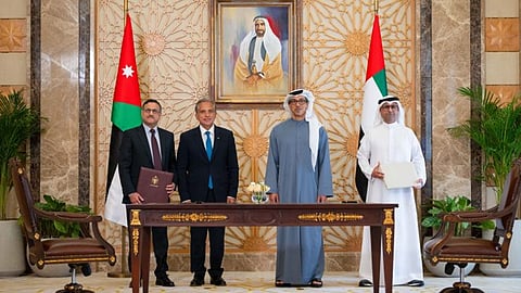 UAE and Jordan have signed 230 crore dollar investment agreement for railway