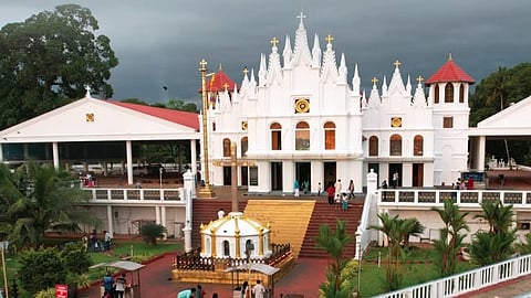 mundathikode tragedy fireworks cancelled for puthuppally festival