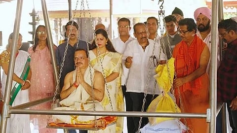 Manoj Patil performs Tulabharam at Sabarigiri Ayyappa Temple in Vasai