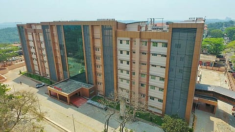 Kerala CM inaugurates Super Speciality Block at Kozhikode Medical College