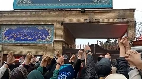 Teachers protest over suspected Iran schoolgirl poisonings
