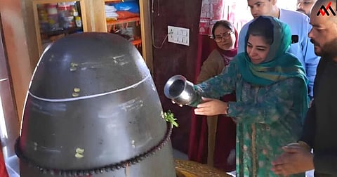 Mehbooba snubs critics after performing ritual inside Shiv temple in JK's Poonch