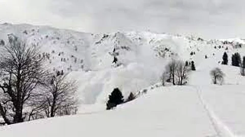 Six tourists dead, 11 injured as avalanche hits Sikkim's Nathu La