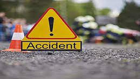 Four children, teen driver killed after tractor-trolley overturns in MP's Jabalpur