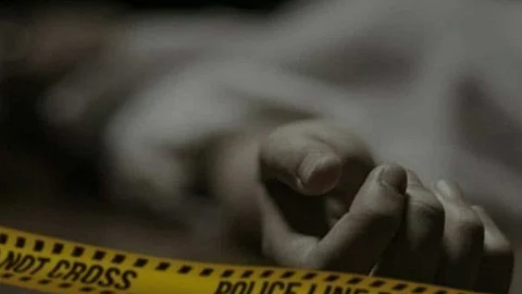 Couple behead themselves using guillotine-like device as sacrificial ritual