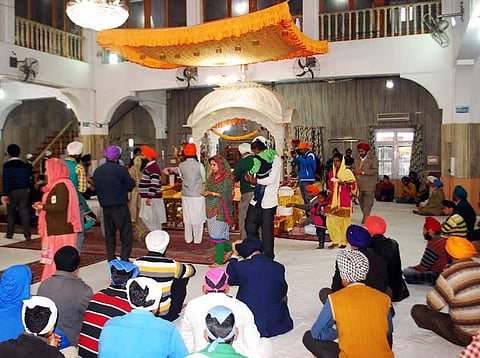 Baisakhi celebrated in Kashmir, devotees offered prayers in gurudwaras