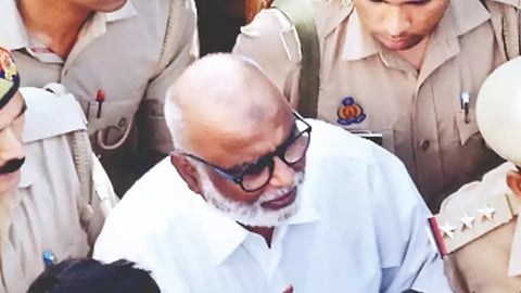 Atiq Ahmad lawyer booked for criminal conspiracy in Umesh Pal murder case