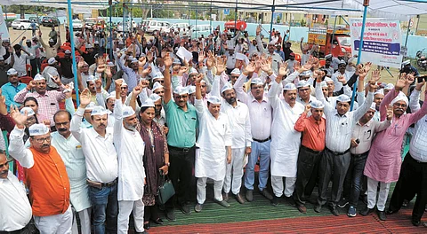 Diploma engineers protest at Ambedkar Park