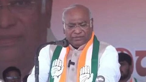 Kharge fires 'poisonous snake' barb at Modi; retracts from remark later