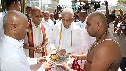 Andhra Pradesh Governor Abdul Nazeer offers prayers at Tirumala on his maiden visit