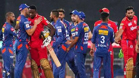 Mayers, Stoinis sizzle in LSG's big win over Punjab Kings