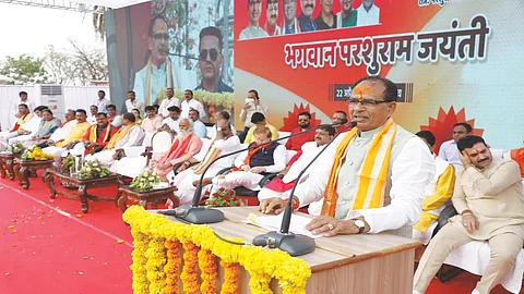 CM announces welfare board for Brahmins - Parshuram Lok, Dham’ at Janapav