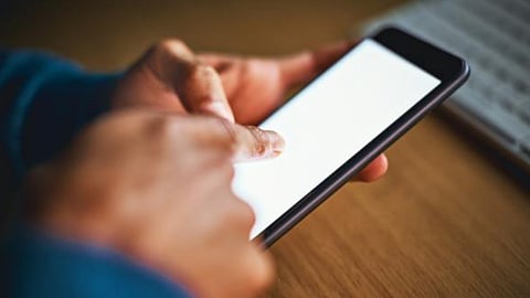 Security guard duped of Rs 40,000 on pretext of being given work as 'playboy'