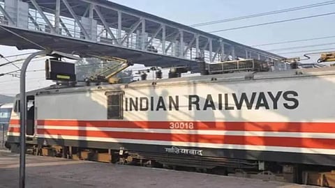 2.70 crore passengers denied train travel in FY 2022-23 due to being waitlisted: RTI
