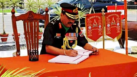 Lt Gen Vijay Nair assumes command of Vajra Corps