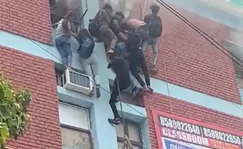 Fire at coaching institute in Delhi's Mukherjee Nagar, students climb down building using ropes
