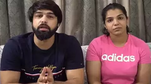 Our protest is not politically motivated: Sakshi and her husband Satyawart