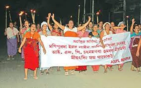 Torch rally in Imphal demanding special assembly session