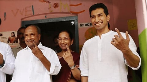 A K Antony with his family