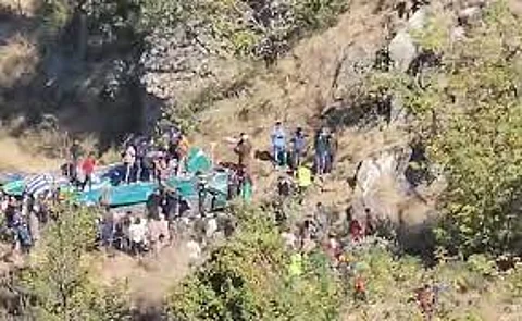Tragic Bus Accident in J&K's Doda: 37 Killed, 19 Injured | Rescue Operation Underway