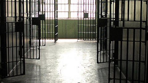 3 years jail for prisoners possessing phone; grant of leave with monitoring device part of new prison law