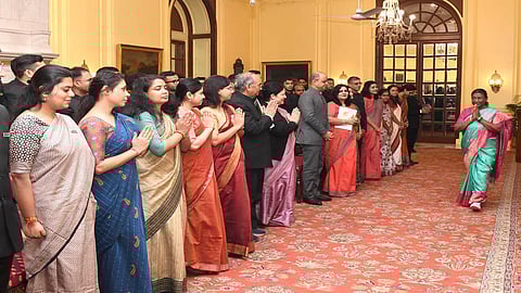 President Droupadi Murmu meets a group of civil service officer trainees
