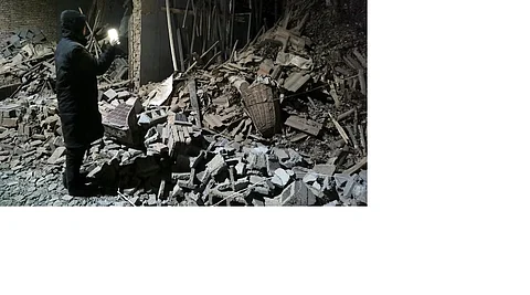 Devastating Earthquake Claims 131 Lives in China