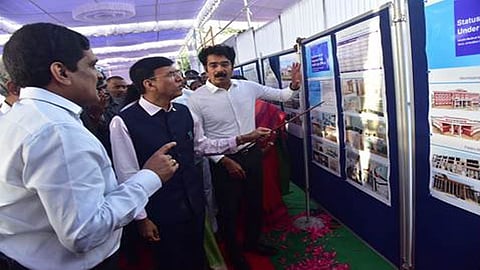 Union Health Minister Mansukh Mandaviya inspects BSL laboratory