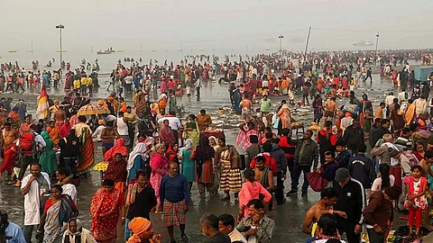 Devotees Flock to Odisha Temples for Makar Sankranti Celebrations