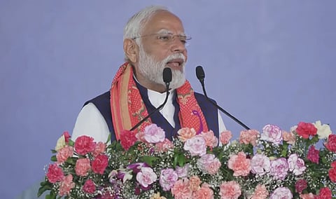 PM Modi criticizes Congress, emphasizes development in Dwarka speech